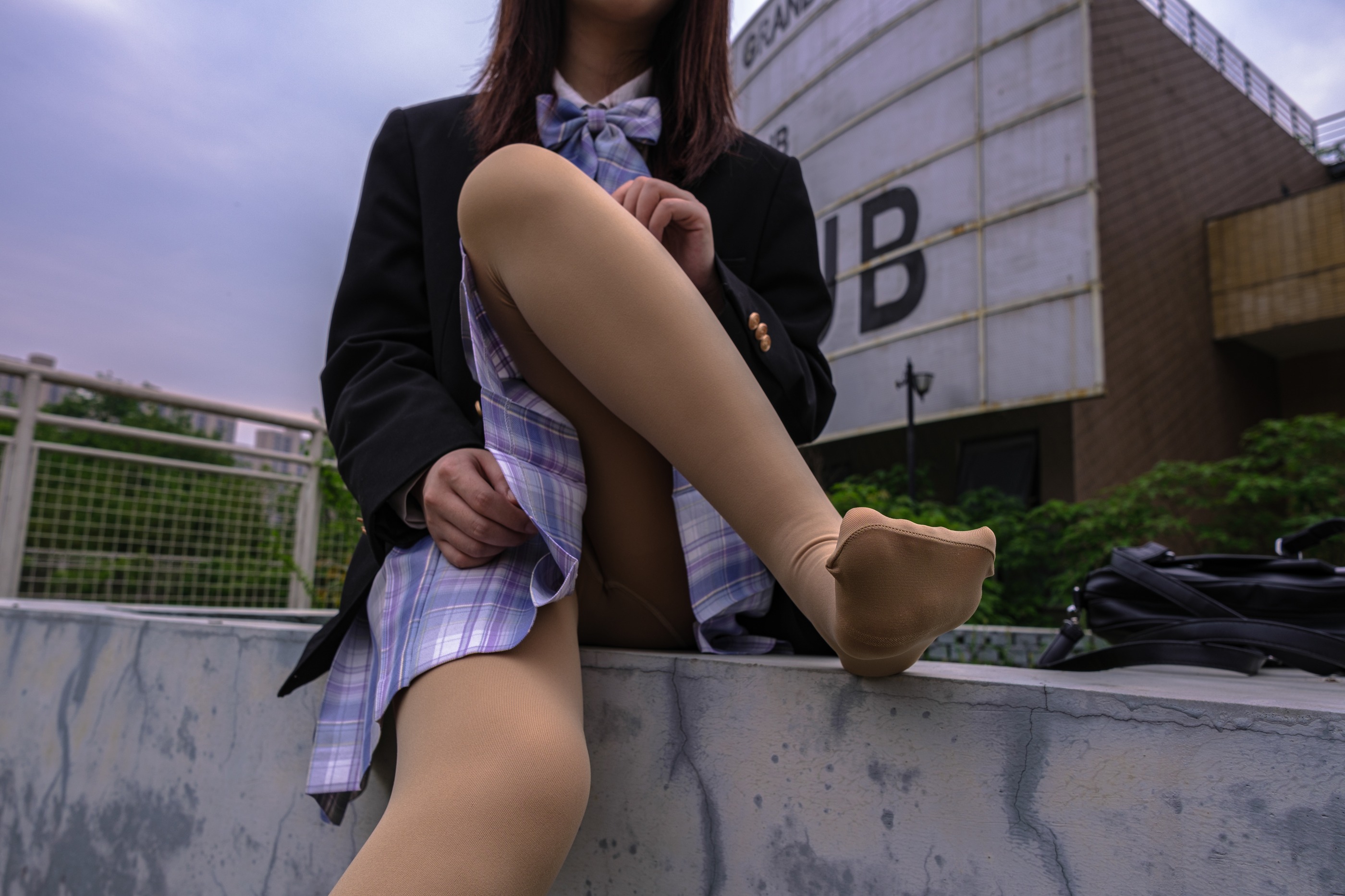 图片[1]-森萝财团 – NO.049 森罗财团 – 月下001 小夜 肉丝 300D 真空[76P]-XikXak